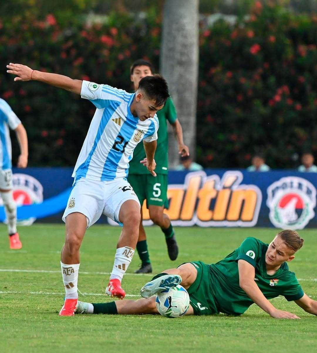 IM电竞下载app-复仇之战！费德勒率领阿根廷队成功终止连败