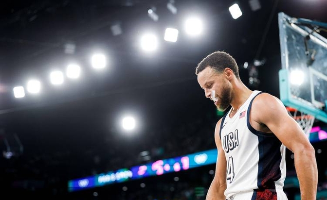 IM电竞下载app-库里爆发新星，迎来胜利刷新纪录，公牛球队迎来希望！