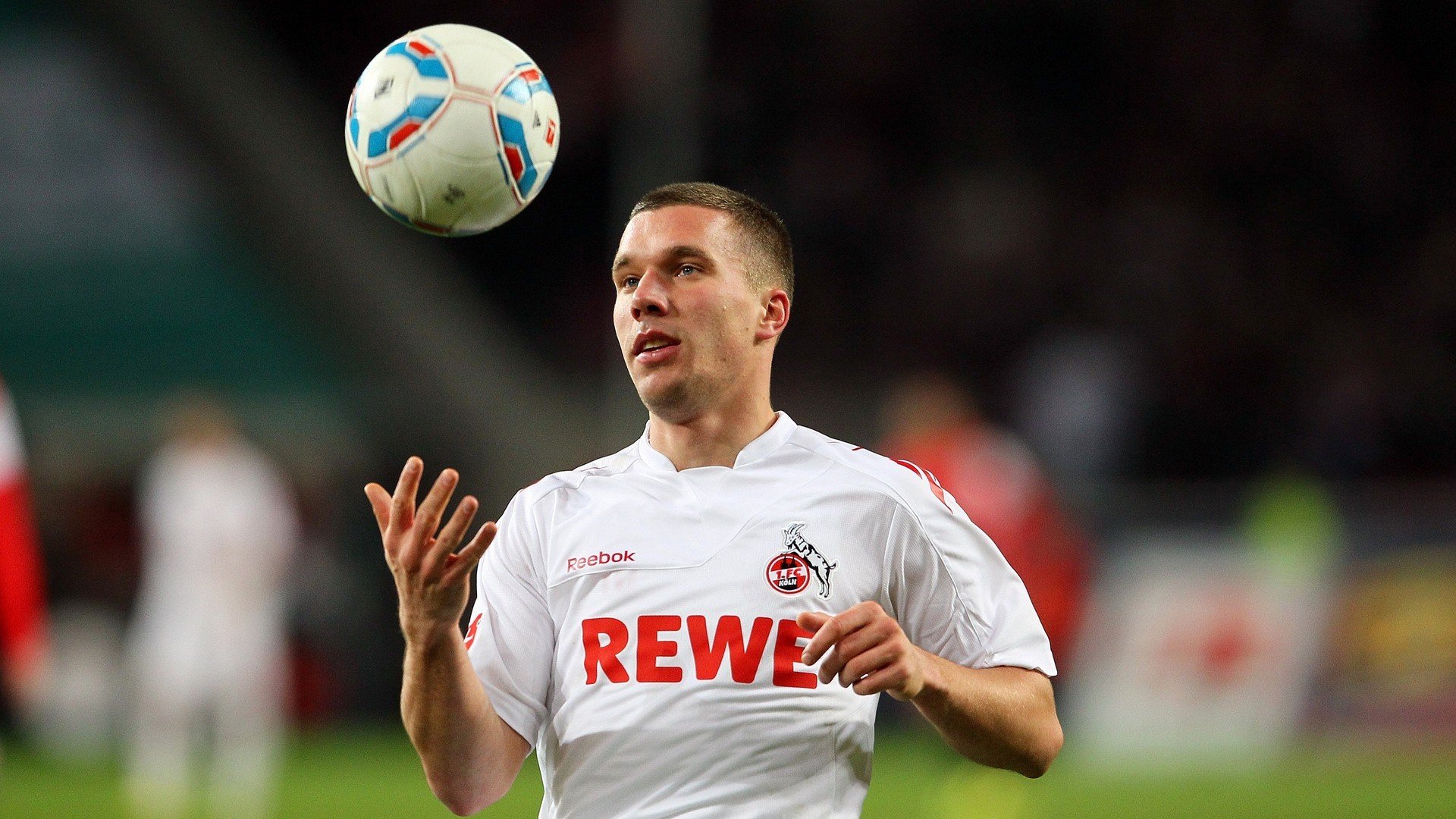 IM电竞下载app-蒂姆连续十场比赛得分超过重要助攻，巴塞罗那不断突破！热度持续攀升